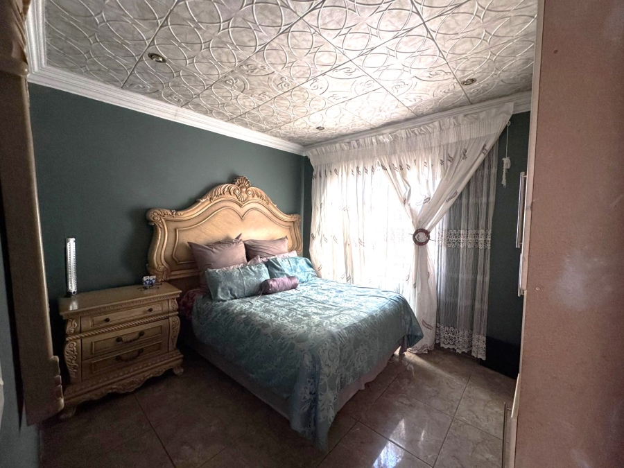 4 Bedroom Property for Sale in Mamelodi East Gauteng