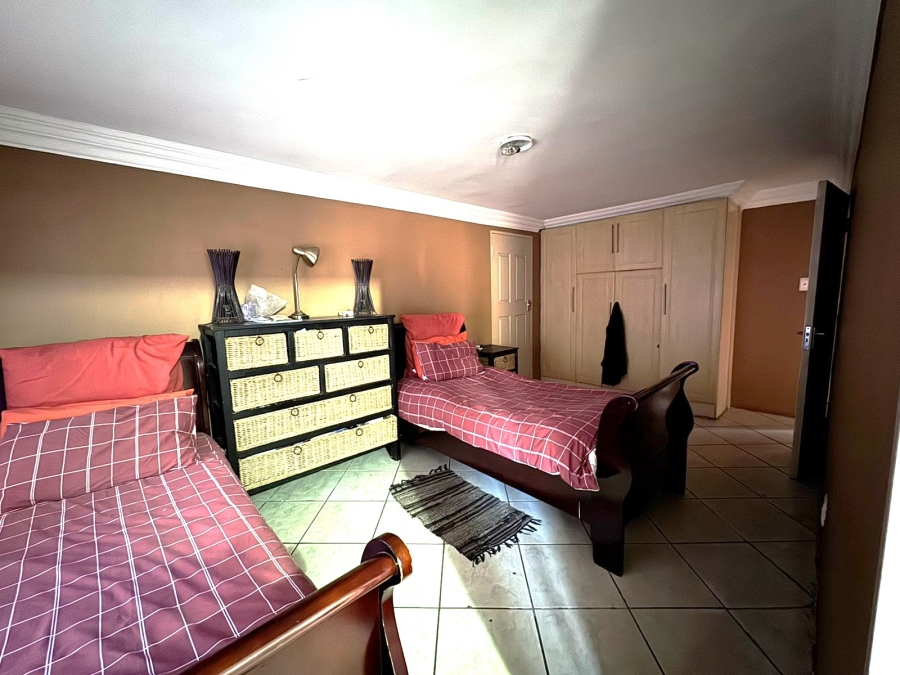 4 Bedroom Property for Sale in Mamelodi East Gauteng