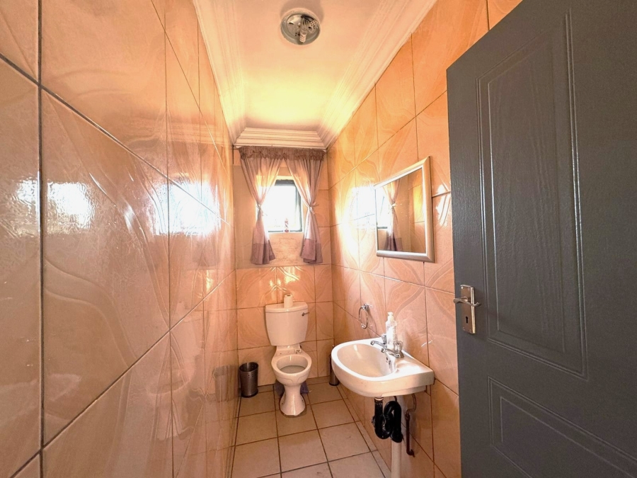4 Bedroom Property for Sale in Mamelodi East Gauteng