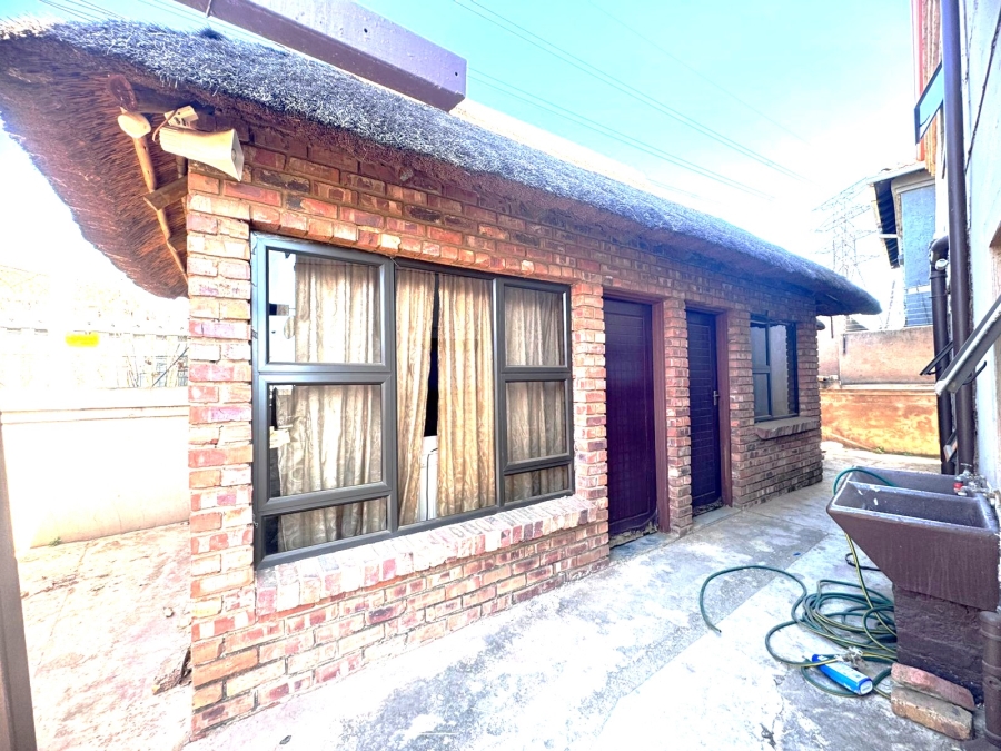 4 Bedroom Property for Sale in Mamelodi East Gauteng