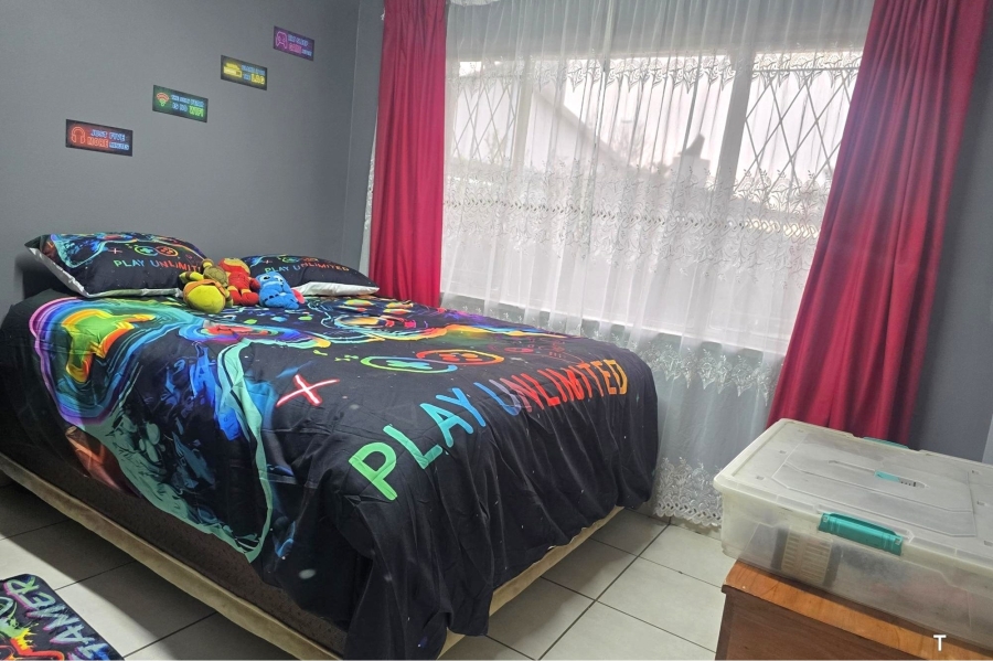 3 Bedroom Property for Sale in Bonaero Park Gauteng
