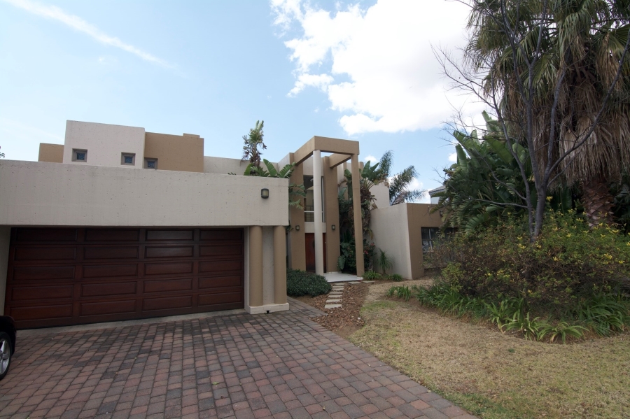 5 Bedroom Property for Sale in Savannah Hills Estate Gauteng