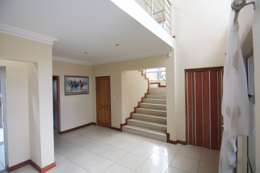 5 Bedroom Property for Sale in Savannah Hills Estate Gauteng