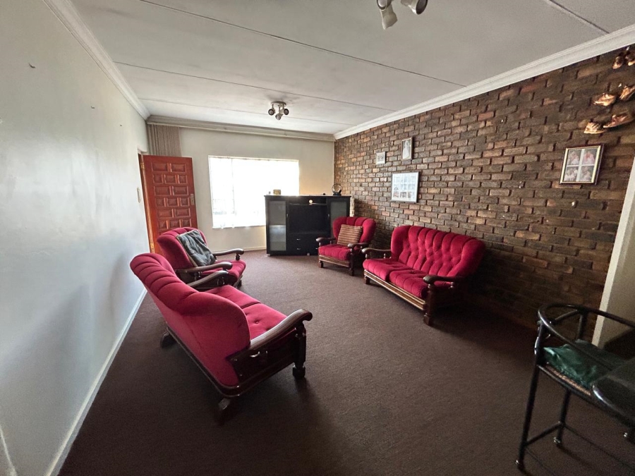 3 Bedroom Property for Sale in Eldoraigne Gauteng