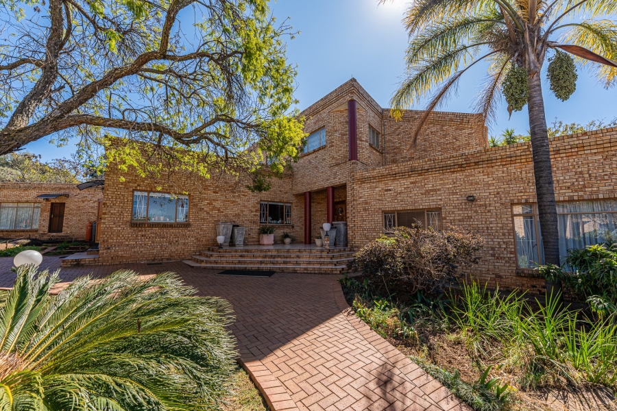 4 Bedroom Property for Sale in Poortview Gauteng