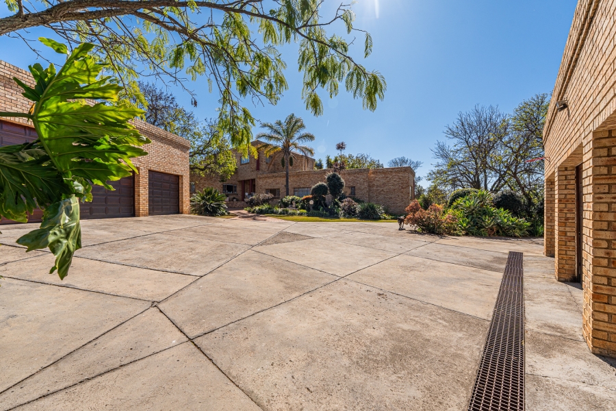 4 Bedroom Property for Sale in Poortview Gauteng