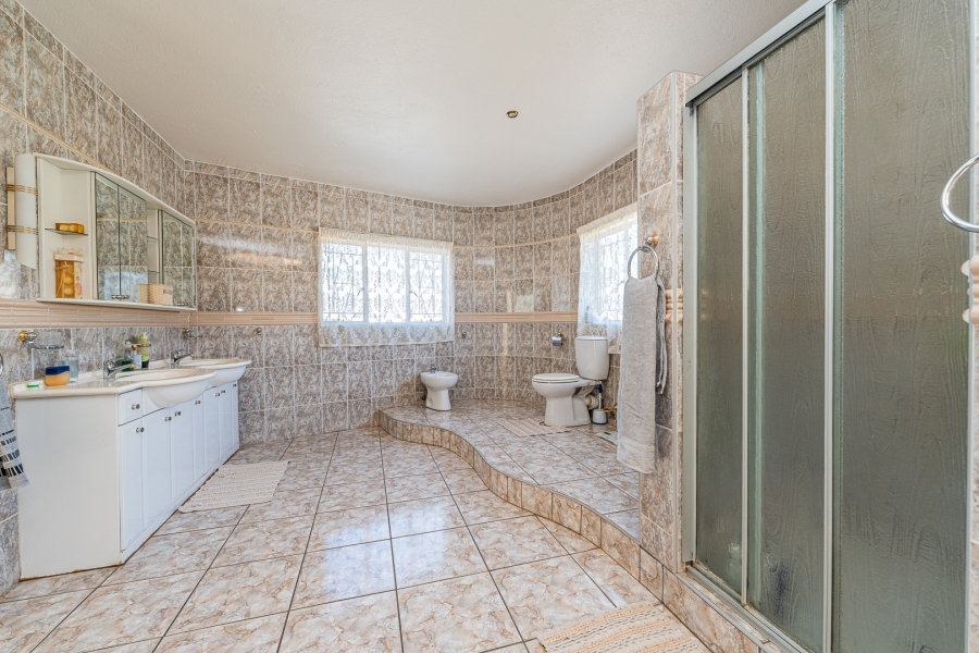 4 Bedroom Property for Sale in Poortview Gauteng