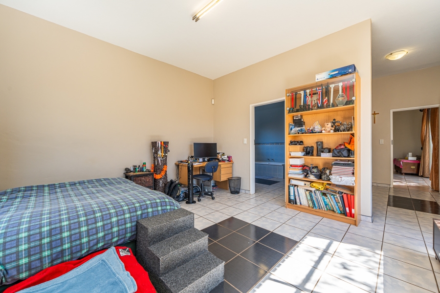 4 Bedroom Property for Sale in Poortview Gauteng