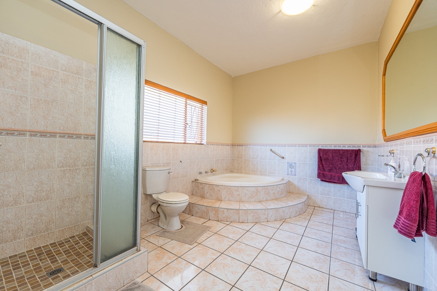 4 Bedroom Property for Sale in Poortview Gauteng
