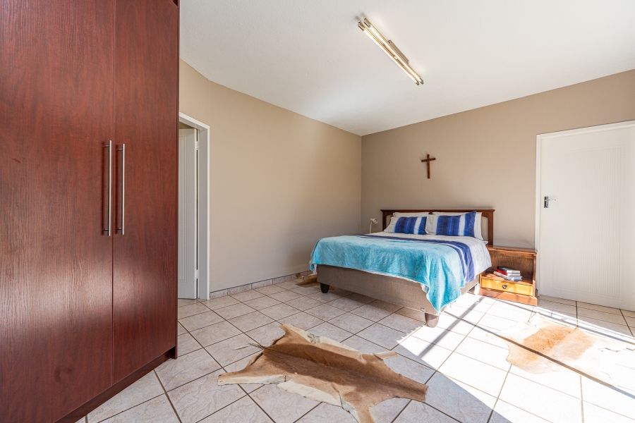4 Bedroom Property for Sale in Poortview Gauteng