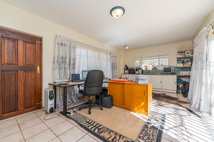 4 Bedroom Property for Sale in Poortview Gauteng