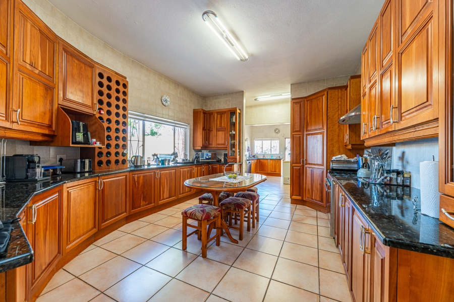 4 Bedroom Property for Sale in Poortview Gauteng