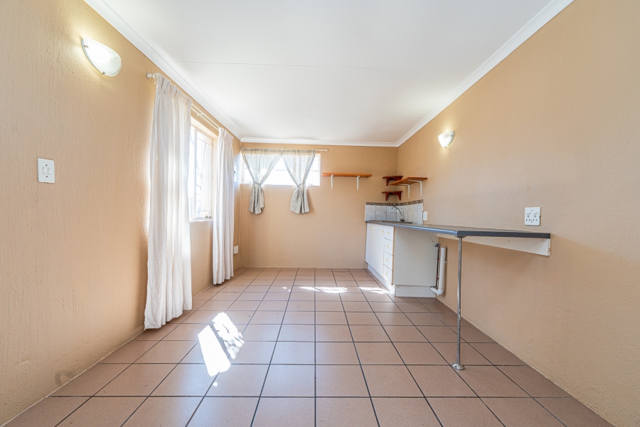 4 Bedroom Property for Sale in Poortview Gauteng