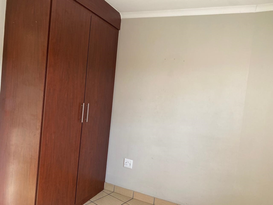 3 Bedroom Property for Sale in Glen Marais Gauteng