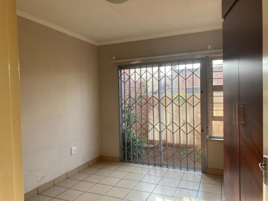 3 Bedroom Property for Sale in Glen Marais Gauteng