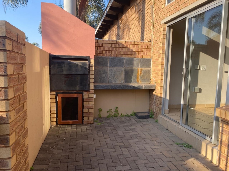 3 Bedroom Property for Sale in Glen Marais Gauteng