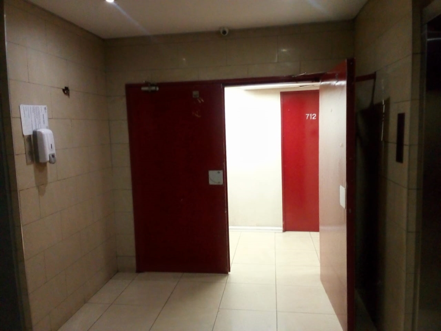 2 Bedroom Property for Sale in Braamfontein Gauteng