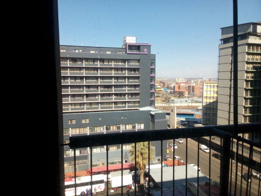 2 Bedroom Property for Sale in Braamfontein Gauteng