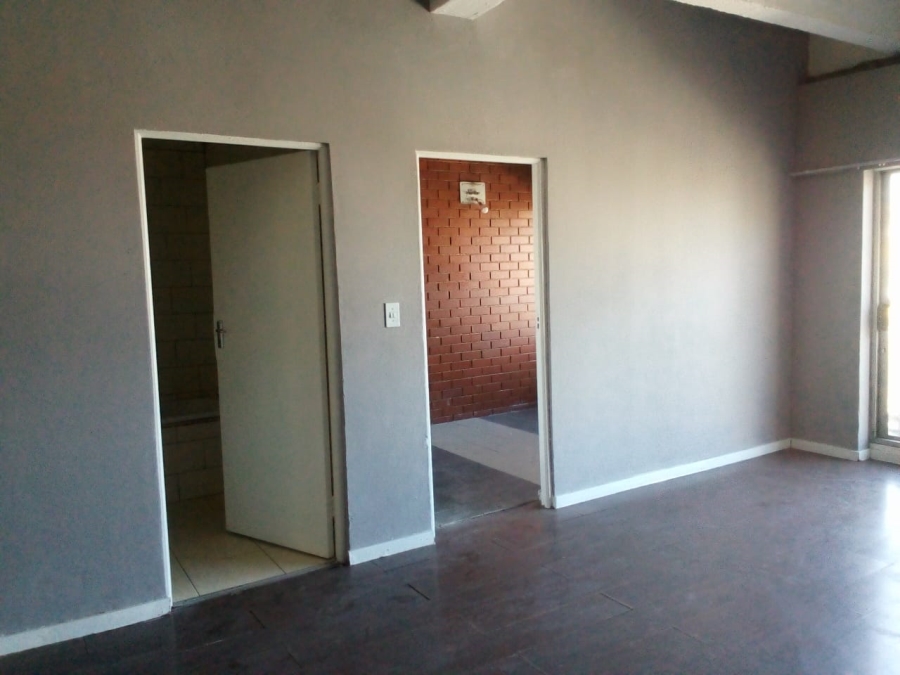 2 Bedroom Property for Sale in Braamfontein Gauteng