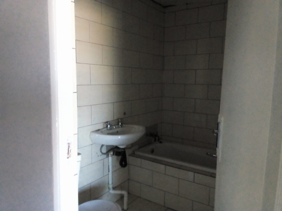 2 Bedroom Property for Sale in Braamfontein Gauteng