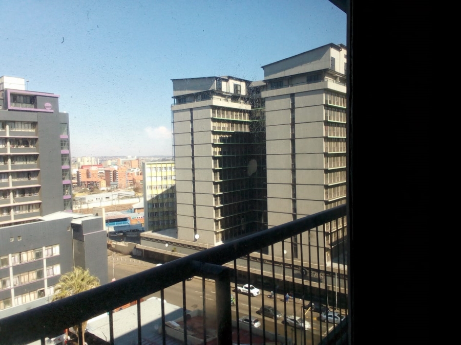 2 Bedroom Property for Sale in Braamfontein Gauteng