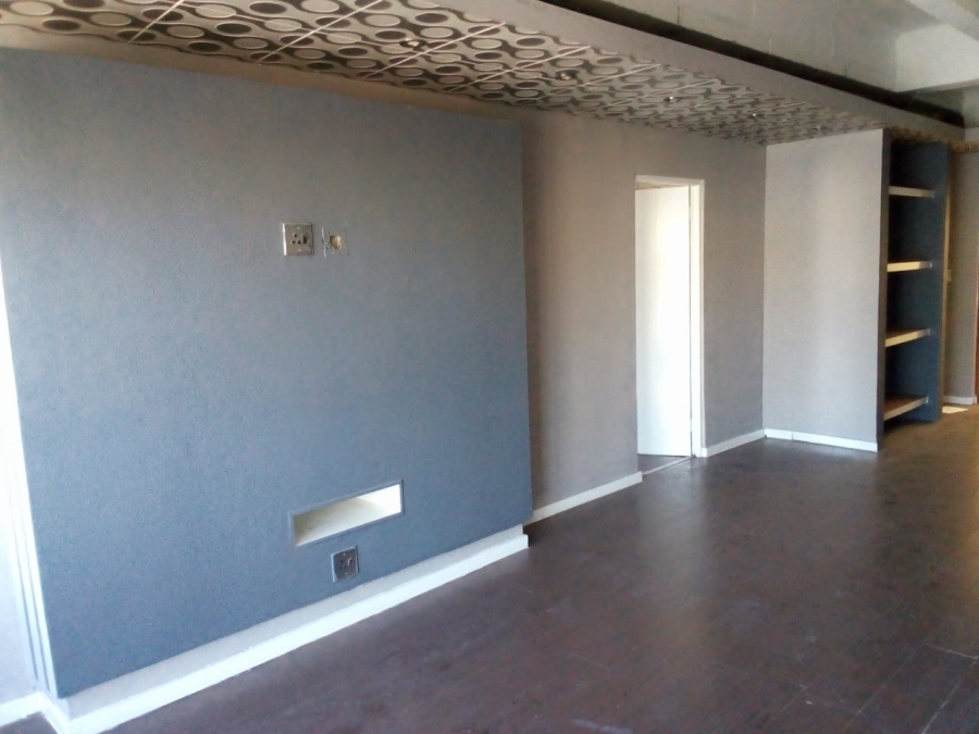 2 Bedroom Property for Sale in Braamfontein Gauteng