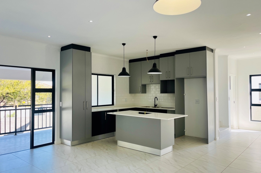 To Let 3 Bedroom Property for Rent in Fourways Gauteng