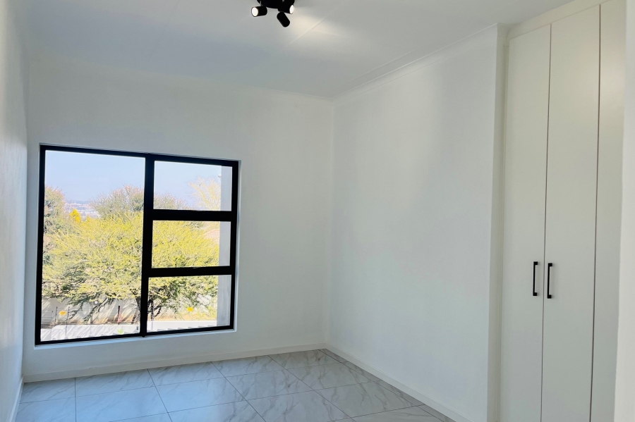 To Let 3 Bedroom Property for Rent in Fourways Gauteng