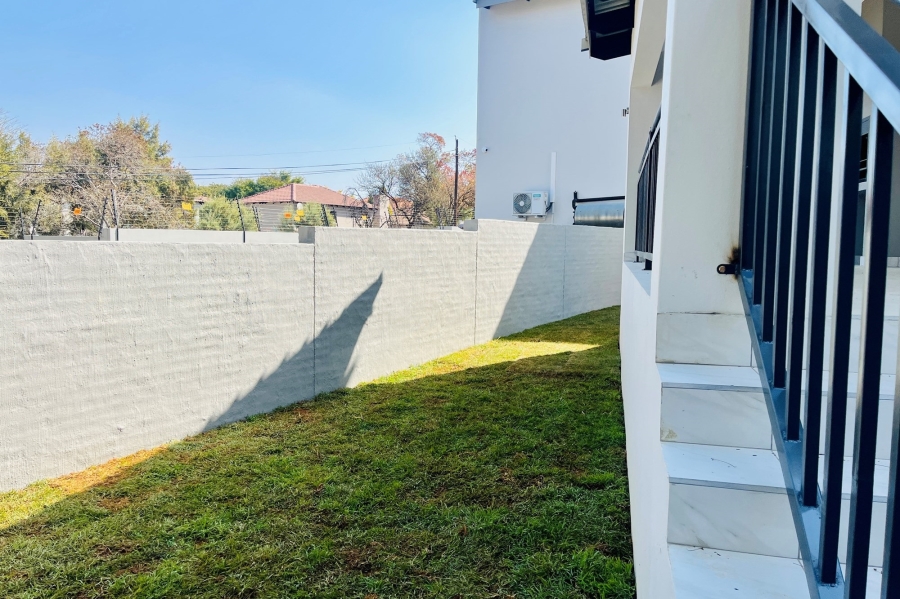 To Let 3 Bedroom Property for Rent in Fourways Gauteng