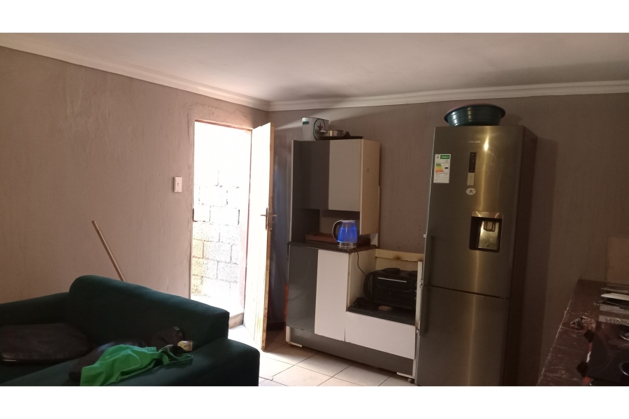 2 Bedroom Property for Sale in Protea Glen Gauteng