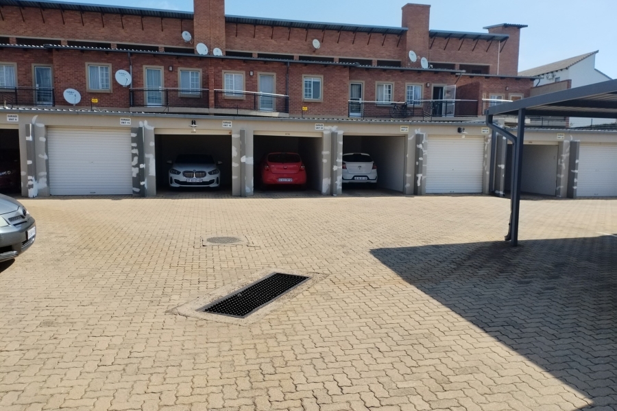 1 Bedroom Property for Sale in Hatfield Gauteng