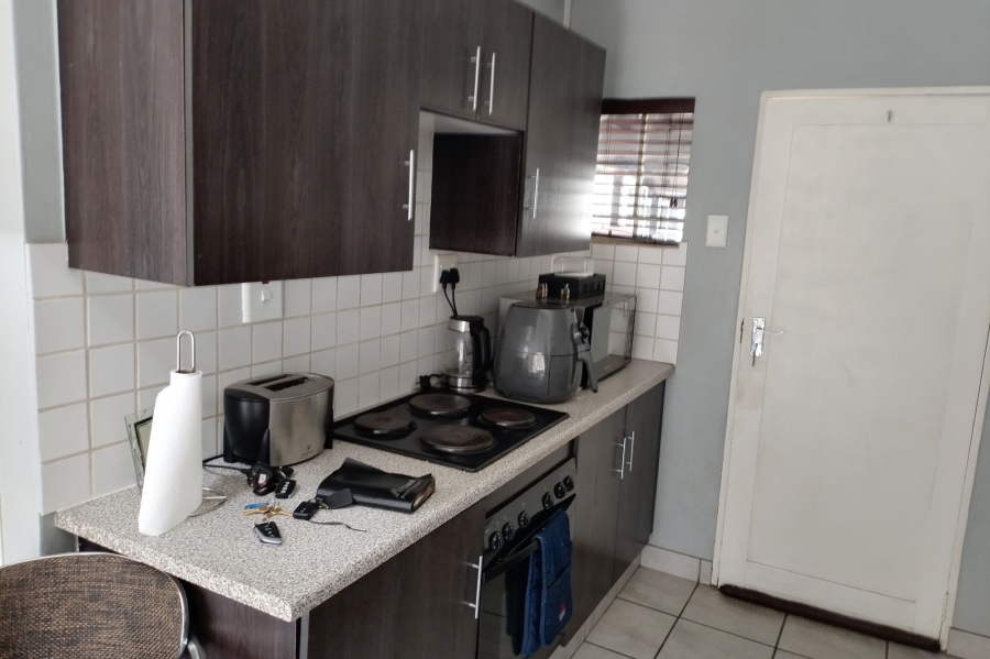 1 Bedroom Property for Sale in Hatfield Gauteng