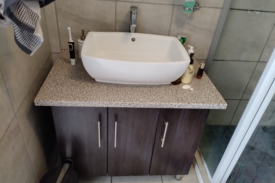 1 Bedroom Property for Sale in Hatfield Gauteng