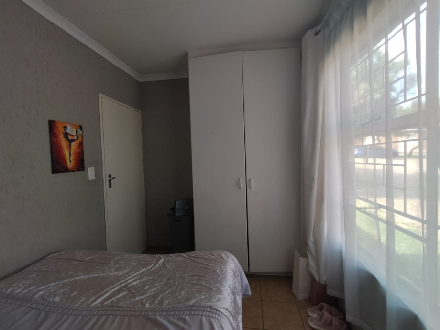 To Let 2 Bedroom Property for Rent in Arundo Estate Gauteng