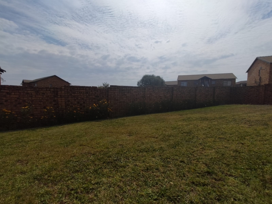 To Let 2 Bedroom Property for Rent in Arundo Estate Gauteng