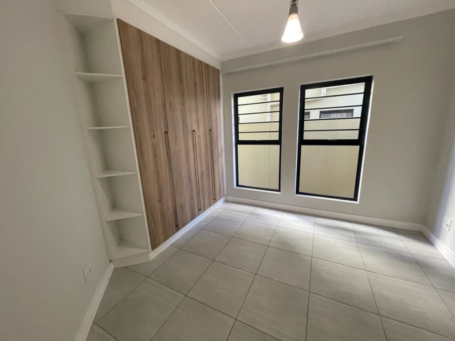 To Let 3 Bedroom Property for Rent in Waterfall Gauteng