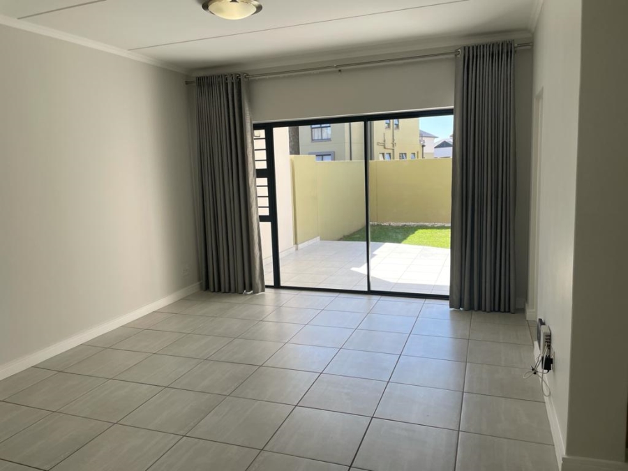 To Let 3 Bedroom Property for Rent in Waterfall Gauteng