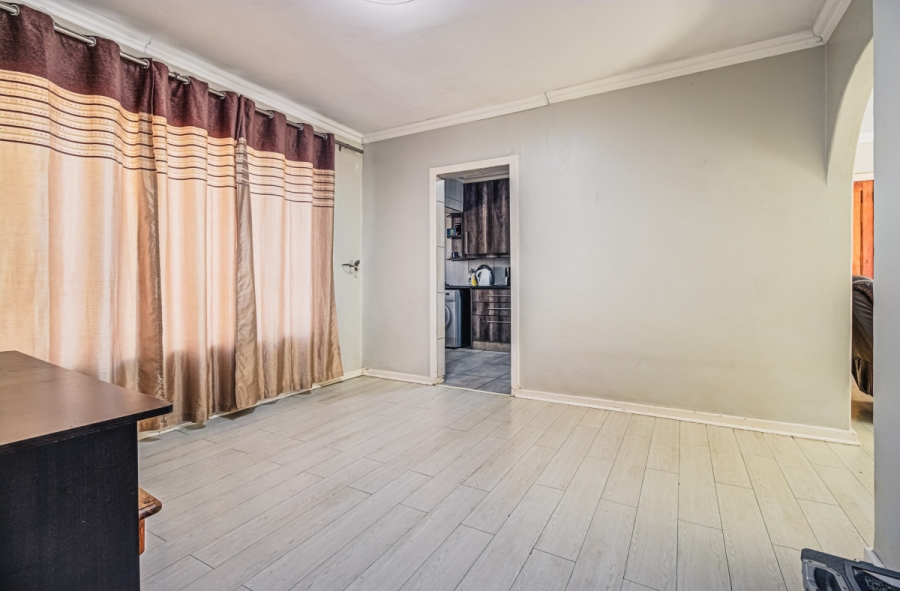 3 Bedroom Property for Sale in Buurendal Gauteng