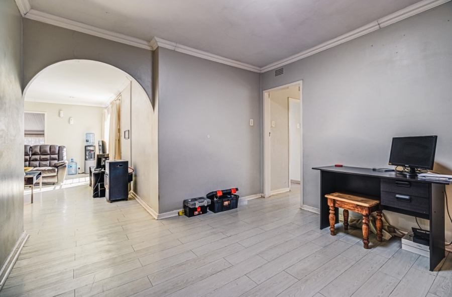 3 Bedroom Property for Sale in Buurendal Gauteng