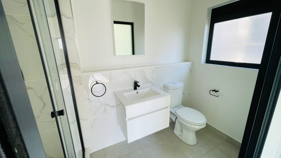 To Let 1 Bedroom Property for Rent in Waterfall Gauteng