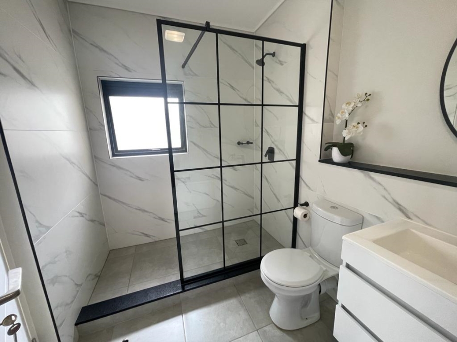 To Let 3 Bedroom Property for Rent in Waterfall Gauteng