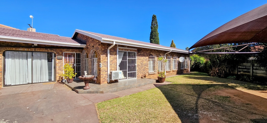3 Bedroom Property for Sale in Risiville Gauteng