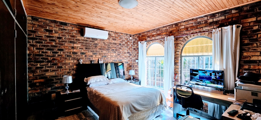 3 Bedroom Property for Sale in Risiville Gauteng