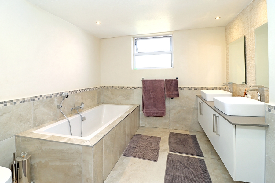 4 Bedroom Property for Sale in Sunningdale Gauteng