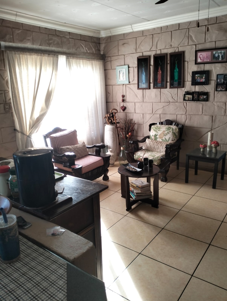 3 Bedroom Property for Sale in Bonanne Gauteng