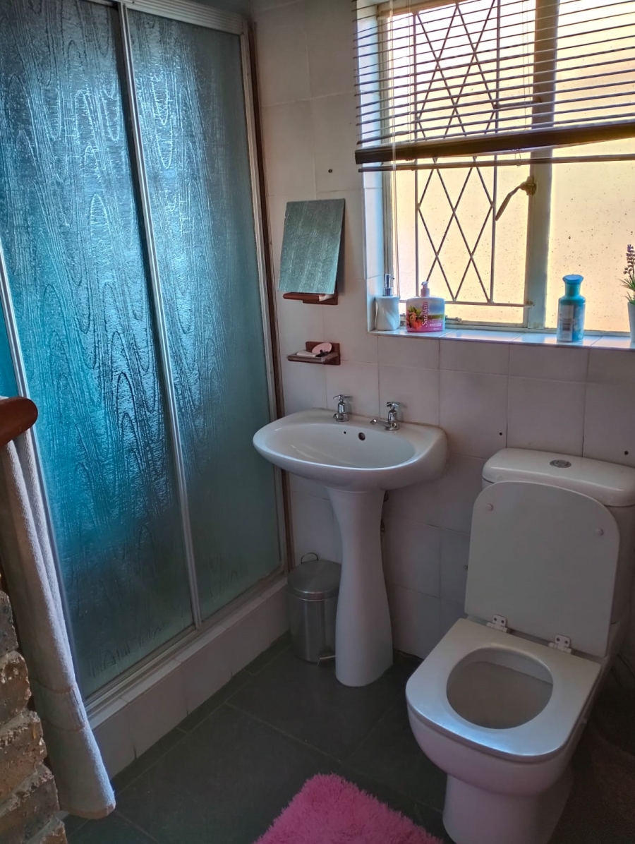 3 Bedroom Property for Sale in Bonanne Gauteng