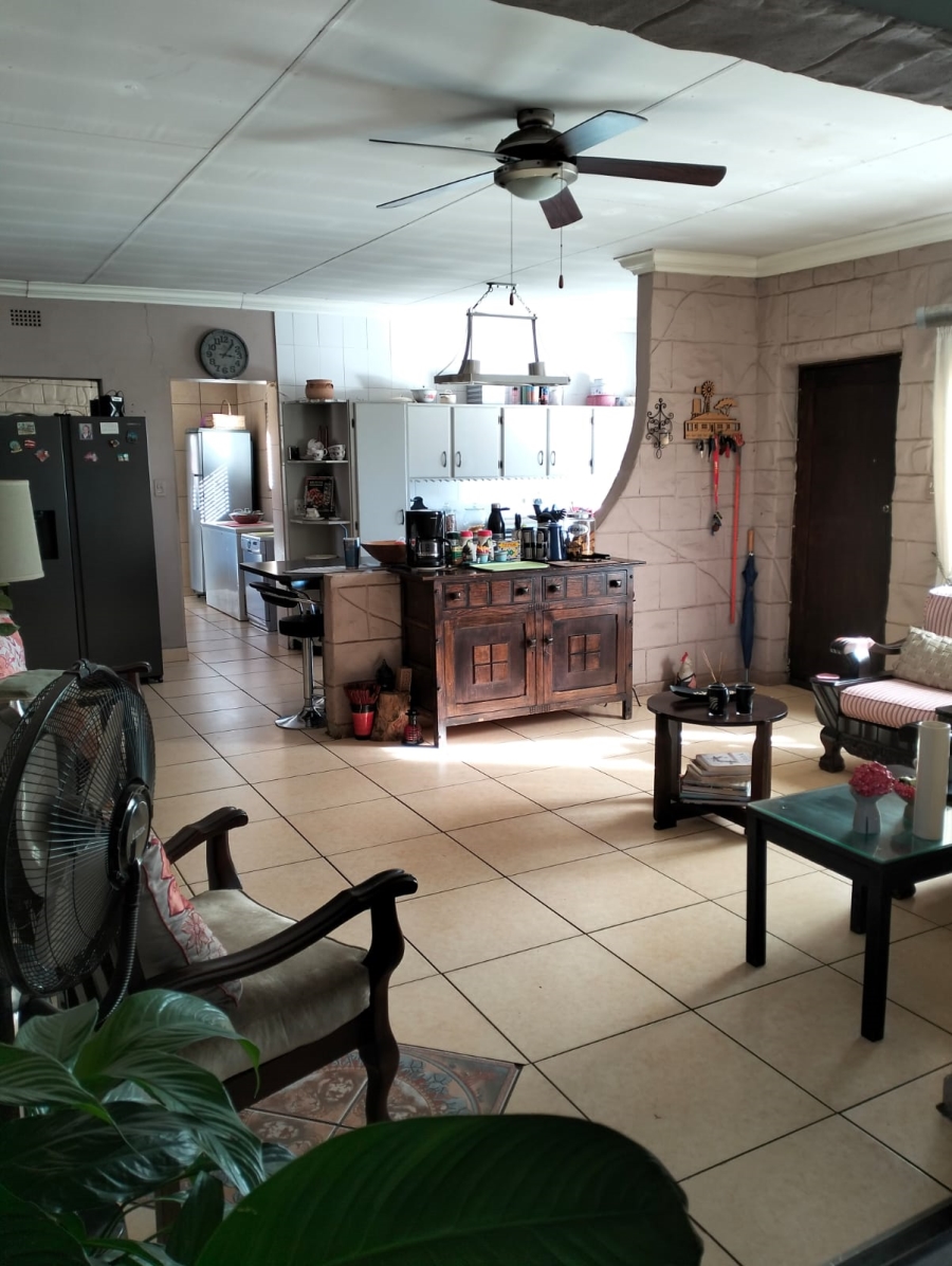 3 Bedroom Property for Sale in Bonanne Gauteng