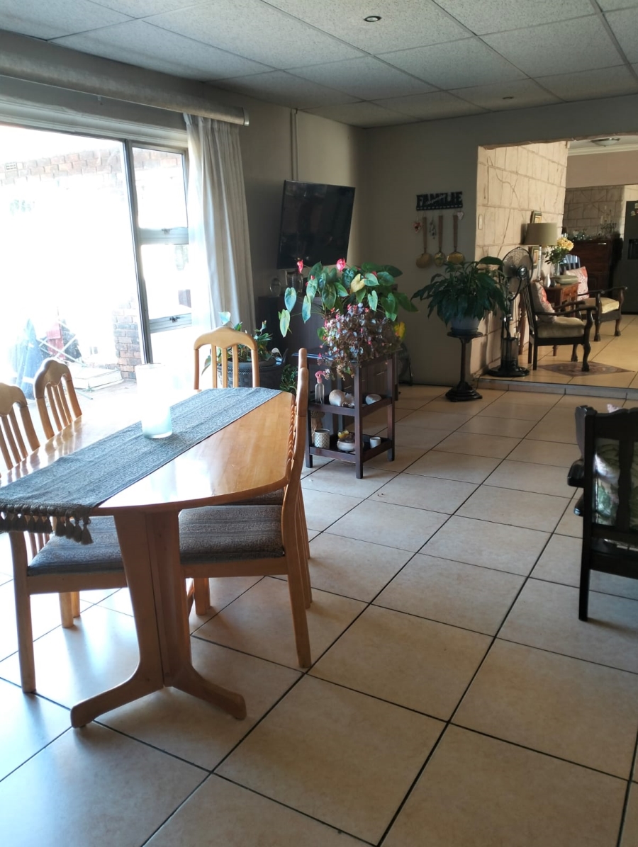 3 Bedroom Property for Sale in Bonanne Gauteng