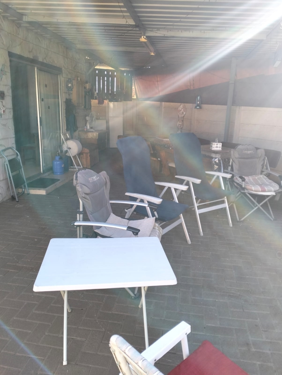 3 Bedroom Property for Sale in Bonanne Gauteng