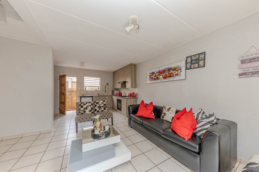 3 Bedroom Property for Sale in Wilgeheuwel Gauteng